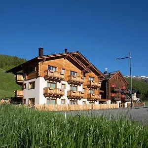 Li Anta Rossa **** Livigno
